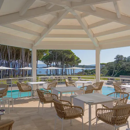 With Swimming Pool In Conca Just 100 Mt From The Sea Hotel